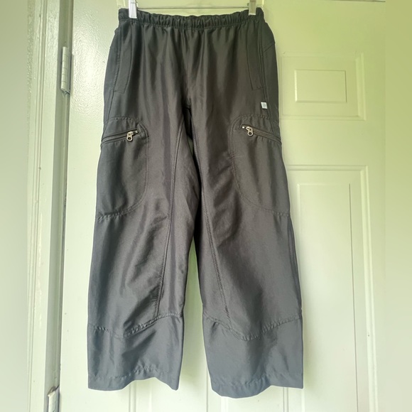 Patagonia x Rhythm Women's Black Quick dry capri Hiking pants Size Small - Picture 1 of 9
